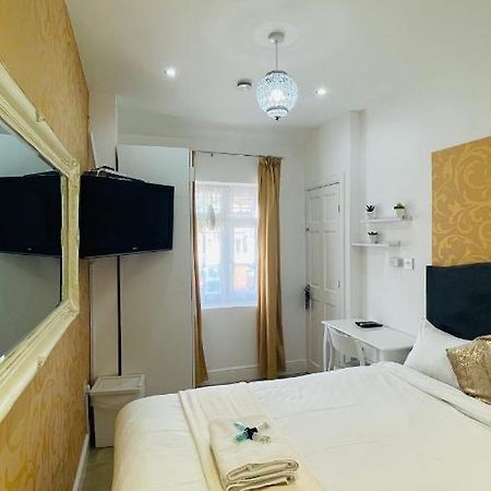 Отель Mayday House Лондон Экстерьер фото